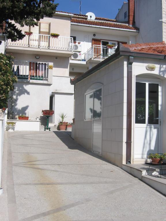 Apartments Marjanovic Bol Bagian luar foto